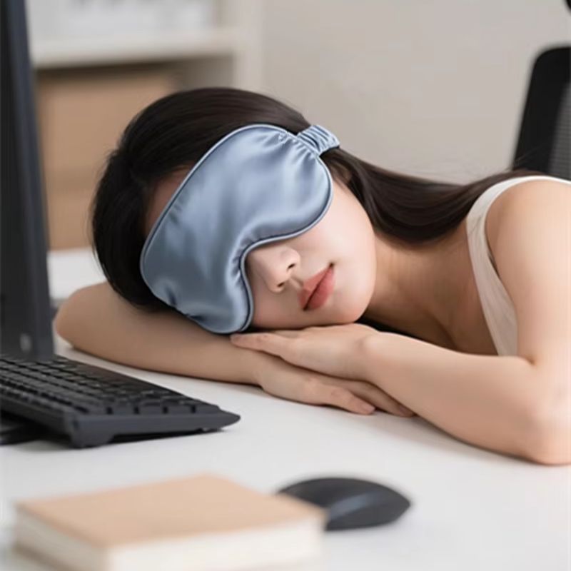 ผ้าปิดตาไหมสองด้าน ป้องกันแสง  - Eye Mask Sleep Travel บทวิจารณ์และราคา