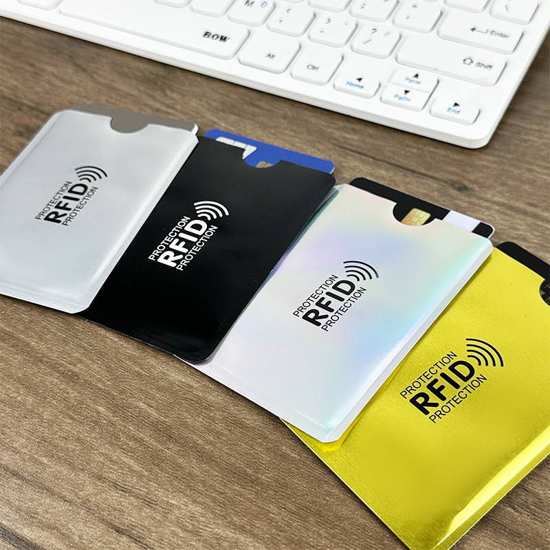 ซองป้องกันบัตร RFID แบบอลูมิเน - Travel Wallet Slim บทวิจารณ์และราคา